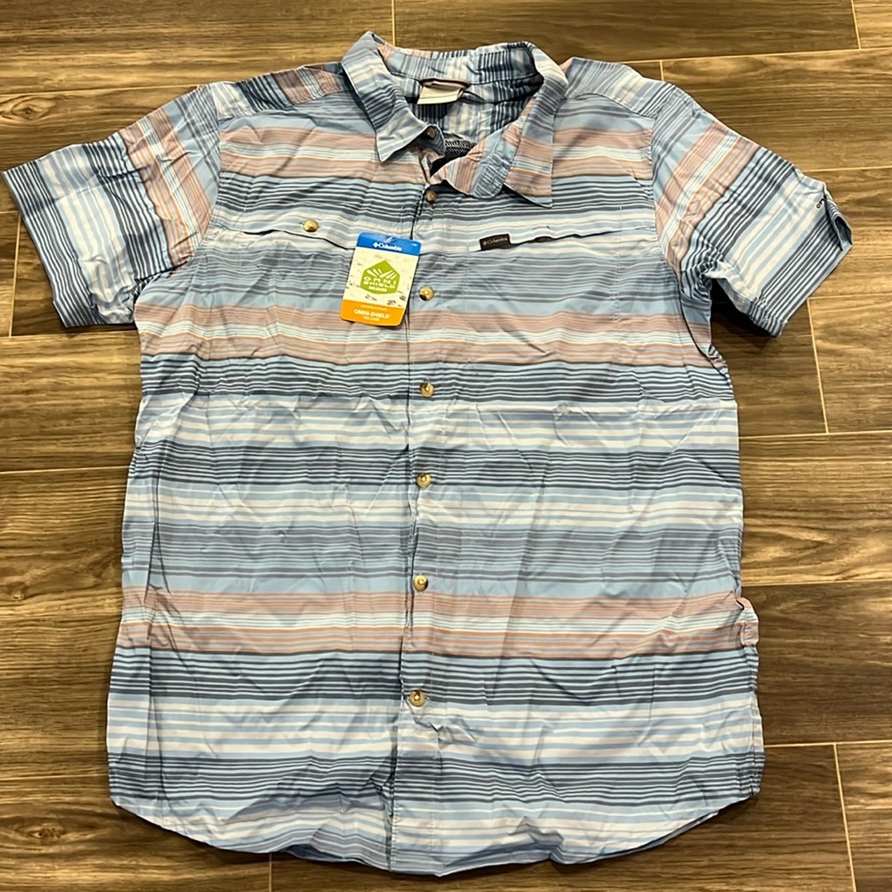 NWT Men’s Columbia Blue Stripe Button Up Shirt size L